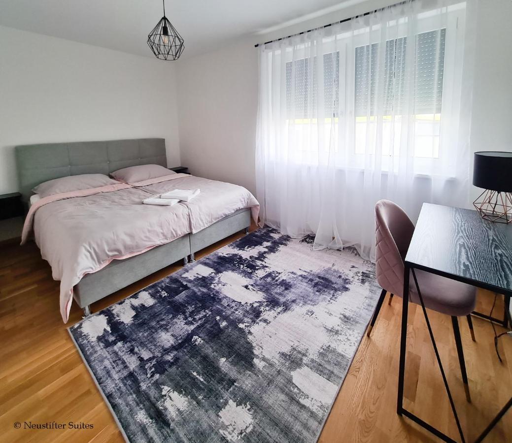Friendship Suite Fertőmeggyes Kültér fotó